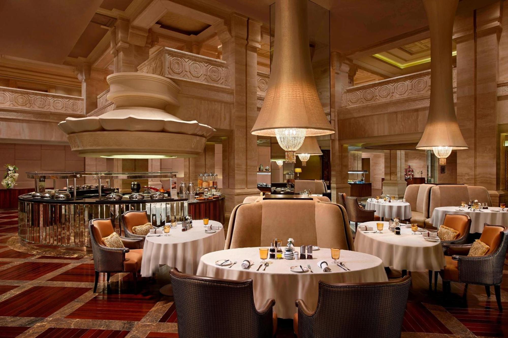 Itc Grand Chola, A Luxury Collection Hotel, Chennai Esterno foto The restaurant