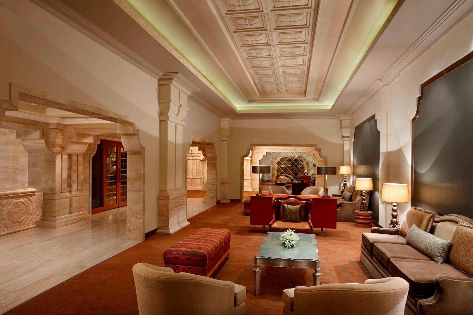 Itc Grand Chola, A Luxury Collection Hotel, Chennai Esterno foto The Imperial Lounge at Delhi International Airport